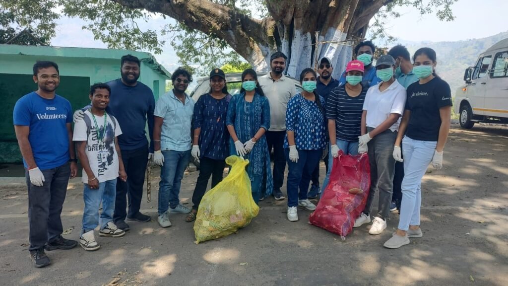 State Street. Volunteers
Collected plastics with NAWA in kotagiri block